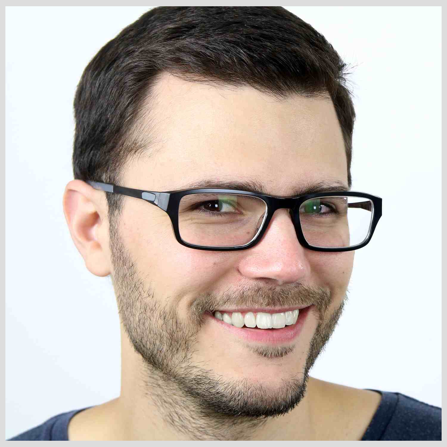 Aaron Barriga Author Box headshot