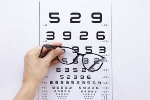 What does 20/10 vision mean?