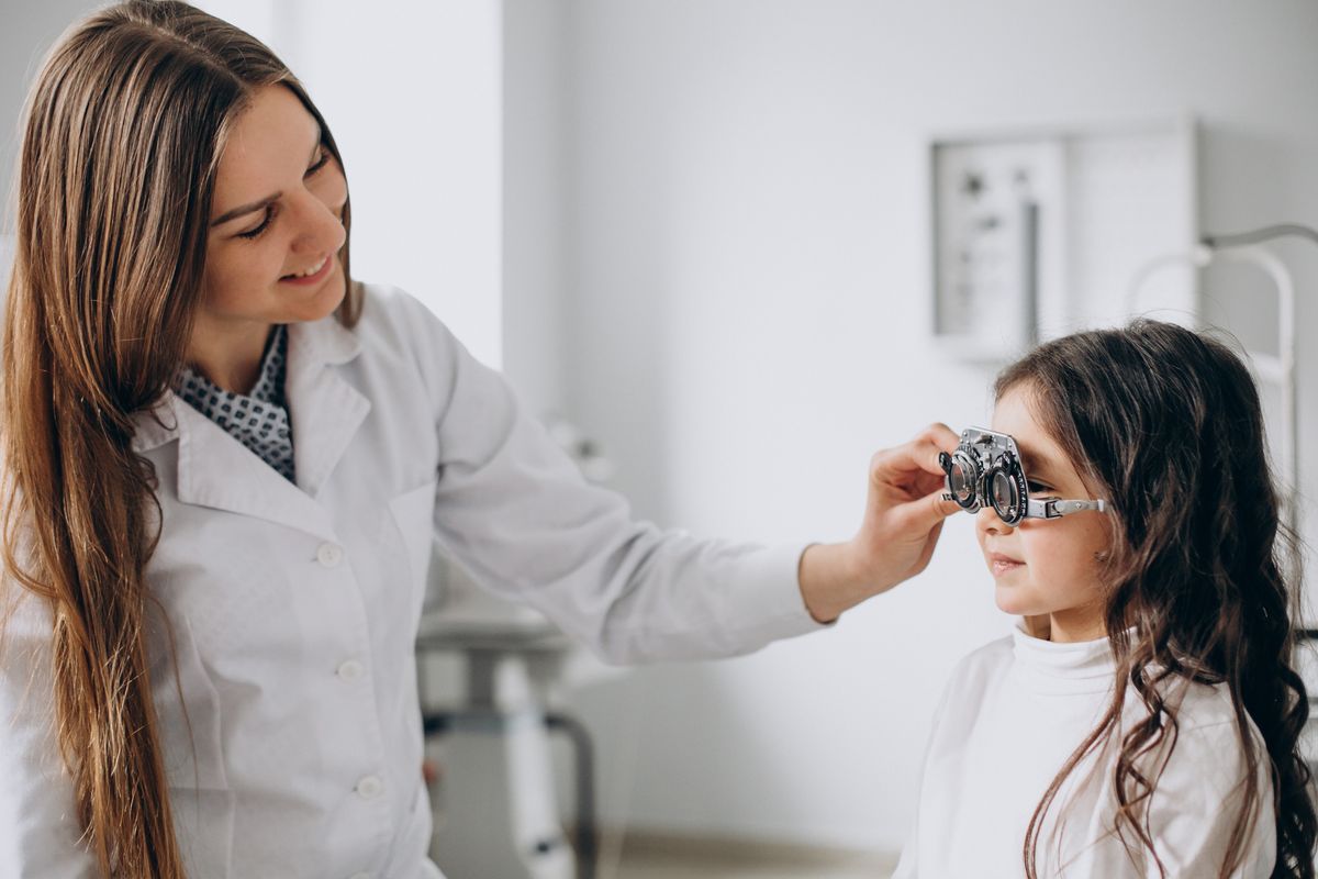 Optometrist Vs. Ophthalmologist: Choosing Eye Doctor in Fresno