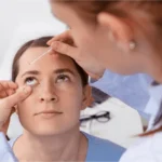 How long between cataract surgery on each eye