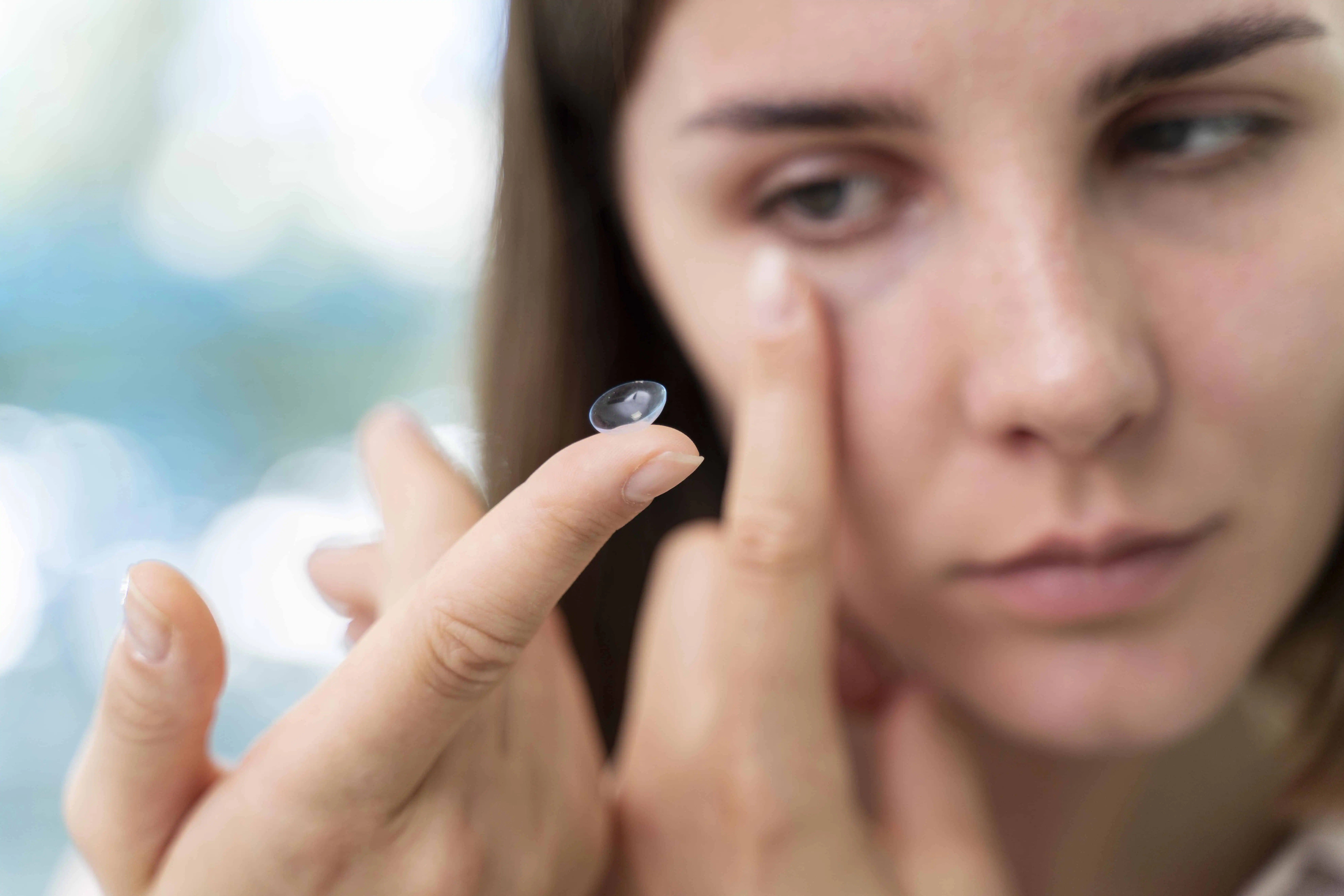 9 Reasons You Can’t Wear Contact Lenses